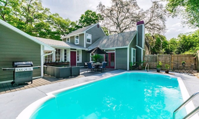 Old Seminole Heights House | Massive home with pool!