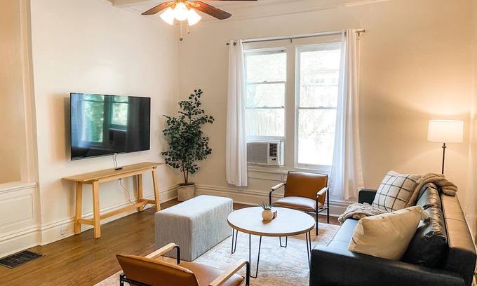 Lenox Apartment | Massive Penthouse Style Apartment, indoor basketball hoop!