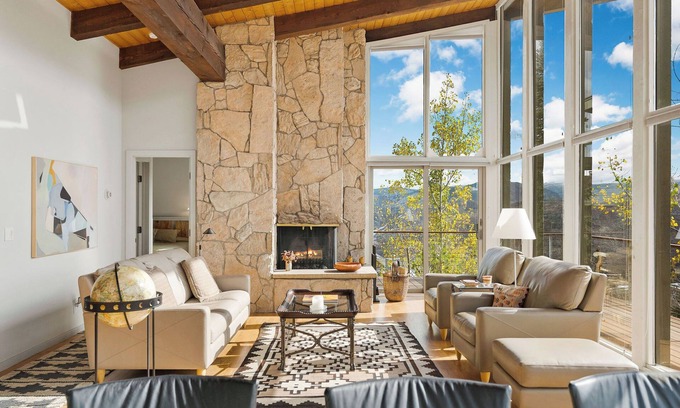 Snowmass Village House | Massive Views. 5 minute drive to Snowmass.