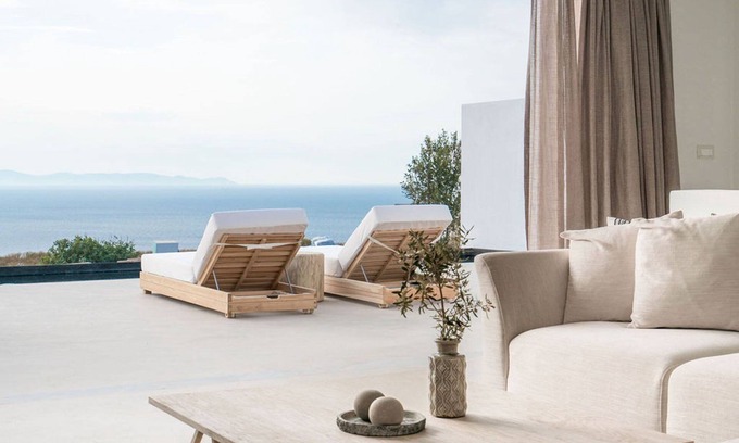 Oia Villa | Master Santorini Villa | 4 Bedrooms | Villa Paradiso Marino | Private Heated.