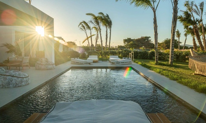 Tingaki Villa | Masterful Kos Villa | Villa Sturgis | 2 Bedrooms | Spacious Furnished Sun.