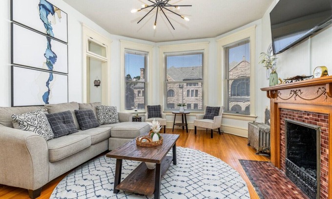 Dubuque Apartment | Masterpiece on Main #2
