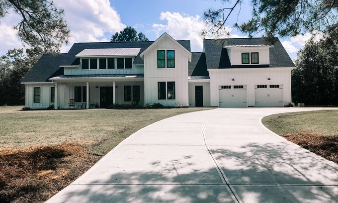 Evans House | Masters Housing at its Best!