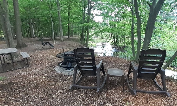 Allenton Cabin | Masters Rustic Retreat