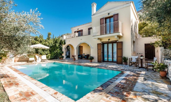 Kavvadades Villa | Mastrogiannis villa Dafne