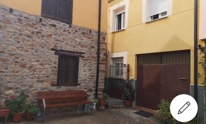 Castropodame House | Matachana House