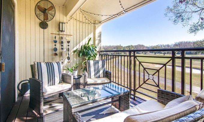 Wesley Chapel Condo | Matchless Luxury – Elegant 2BR Golf View Condo w/Designer Kitchen, Smart TVs & Walk-Out Patio!