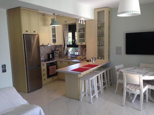 Elia Apartment | Mathesi apartment Sea front
