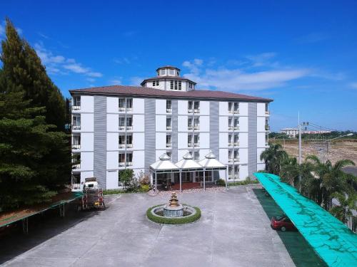 Phan Thong Hotel | Matini Amata