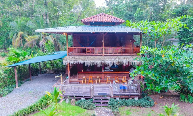 Punta Uva House | Matix Beach House for 6 guests, steps from the bea