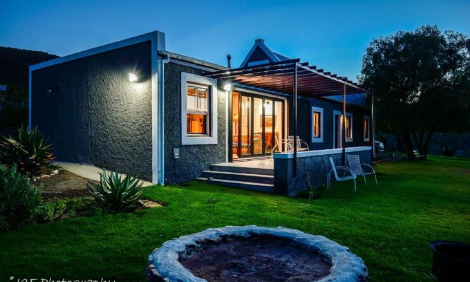 Calitzdorp House | Matjiesvlei Cottages