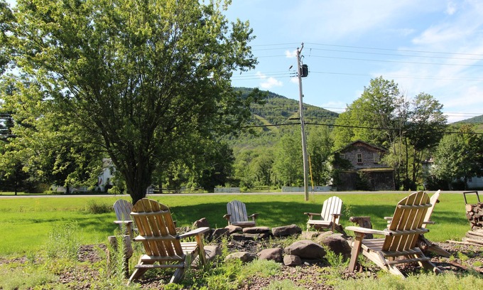 Hunter Hotel | Matterhorns Lodge