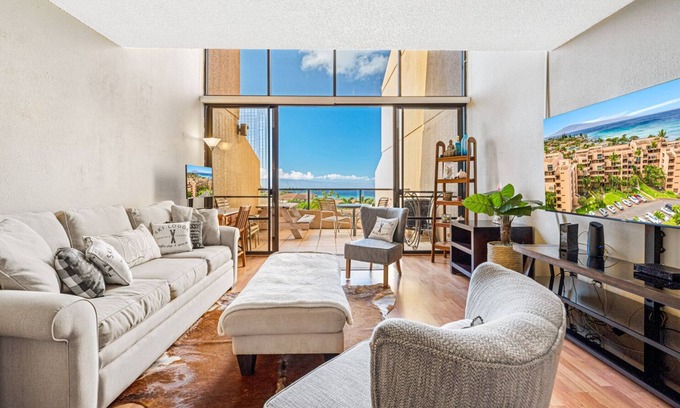 Kahana House | Maui Townhome across the Street from Pohaku Beach w/Incredible Ocean Views