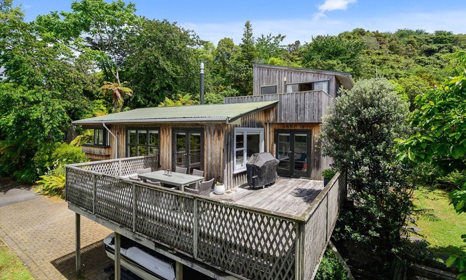 Lake Tarawera House | MAUNGA MOANA AT LAKE TARAWERA WITH THE BEST SWIMMING BEACH A SHORT WALK AWAY