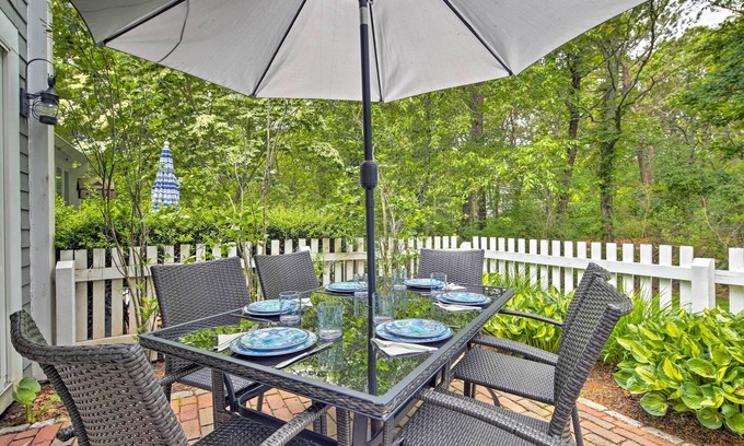 Mashpee Condo | Maushop Village Getaway w/Private Beach Access!