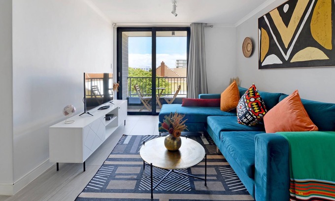 Observatory Apartment | Mawethu | Stunning Observatory Apartment | Pool