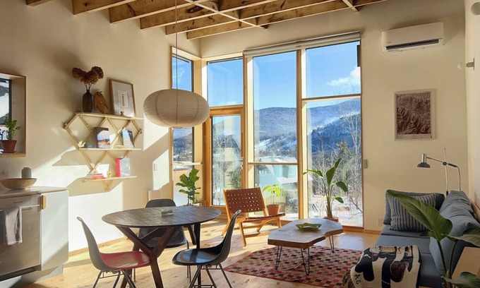 Hunter Cabin | Max - Cozy Modern with a Nice View of the Slopes