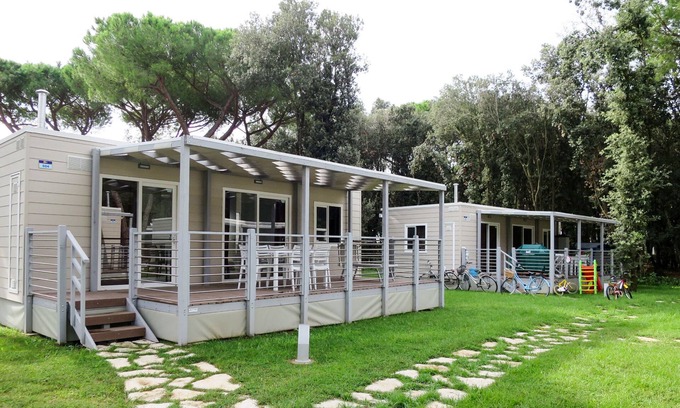 Baia Domizia House | Maxi Caravan Capri by Interhome