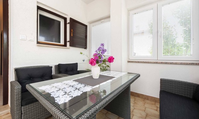 Borik Apartment | MAXI One-Bedroom Apartment 1