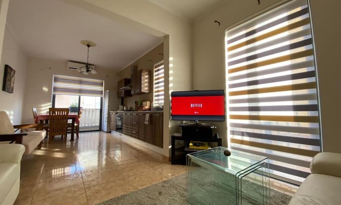 Tarxien Apartment | May Flower: Modern Flat close to Airport/Bus Stops
