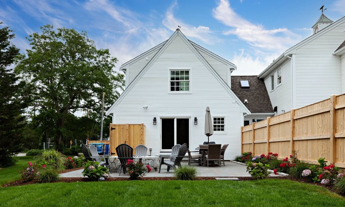 Dennis House | Mayflower Beach - New Listing - 2 Bedroom w/AC sleeps 8