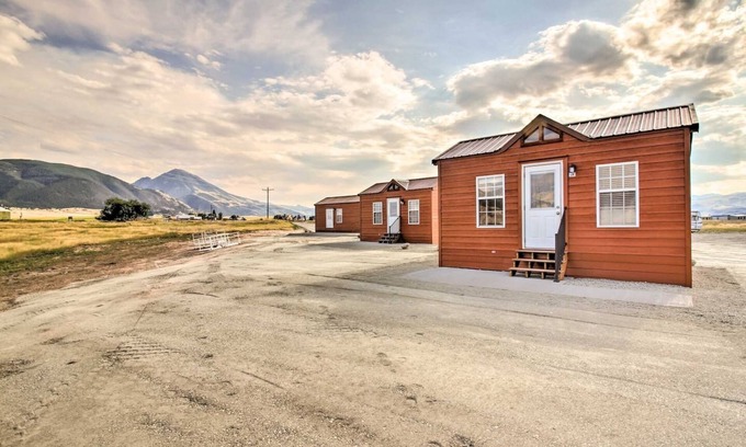 Livingston Cabin | Mayfly Cabin (Cabin #3)