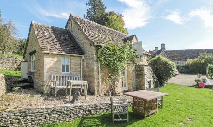 Coln St Aldwyns Cottage | Mayfly Cottage