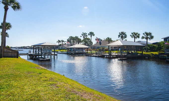 Isle of Palms House | Mayo Clinc 1mile from Intercoastal waterfront home w/pool and Breathtaking Views