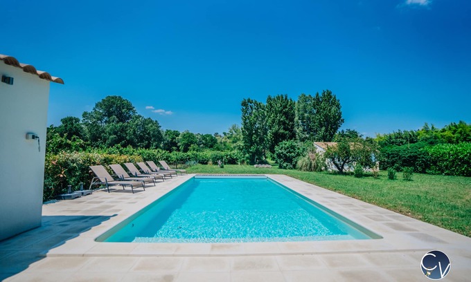 Saint-Quentin-la-Poterie House | Mazet au Calme -piscine Privée-grand Jardin Arboré