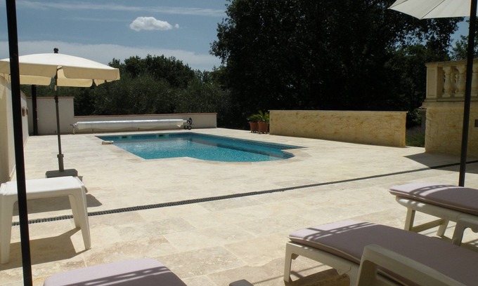 Saint-Quentin-la-Poterie Apartment | Mazet with pool 6kms from Uzes