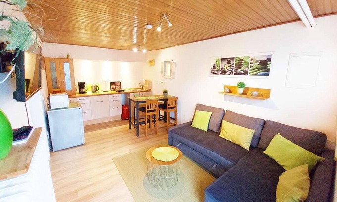 Meerbusch Apartment | MB01 beautiful apartment in Meerbusch near Düsseldorf with free parking