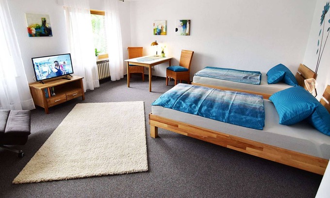 Meerbusch Apartment | MB02 Holiday apartment in Meerbusch with a large eat-in kitchen, free parking and W-LAN