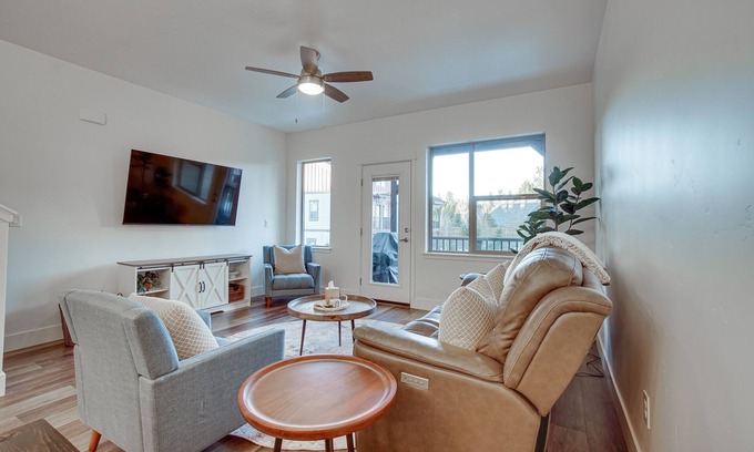 McCall Condo | McCall Vacation Rental w/Private Balcony & Grill!
