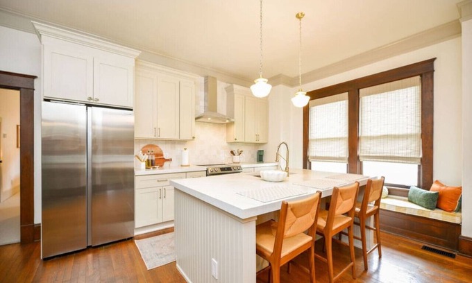 Burlington Apartment | McCauley House A | Classic, Updated & Functional