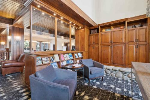 Highlands Townhomes Apartment | McCoy Peak 305 by East West Hospitality