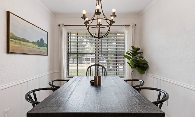 McKinney Cottage | | McKinney Manor | Cottage in Historic Downtown McKinney