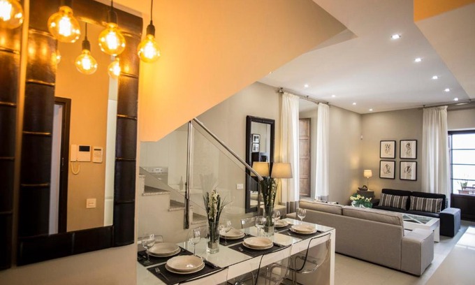 Santiago Apartment | MD Casa Palacio Muñoz Chaves Siglo XVIII