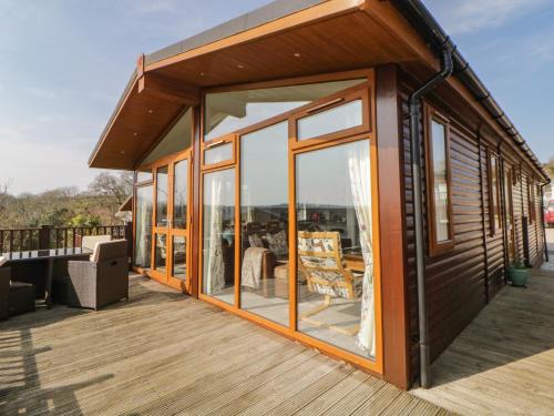 Newton Ferrers House | Meadow Lodge