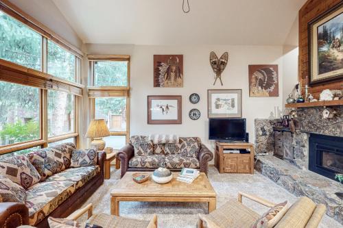 Vail House | Meadow Run, Unit 15
