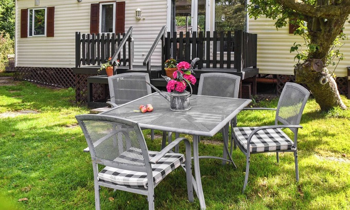 Irstead Cottage | Meadow View Van - UK44667