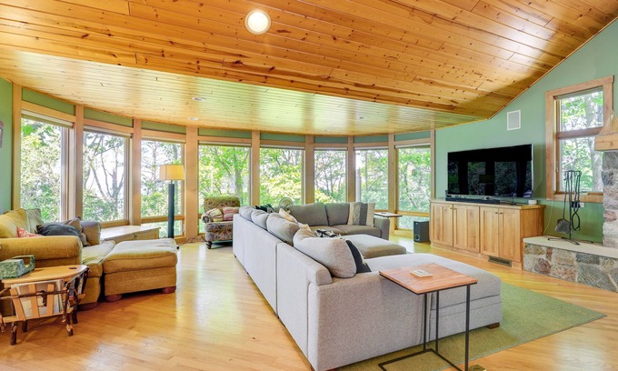 Shelby House | Mears Vacation Rental - Walk to Lake Michigan!