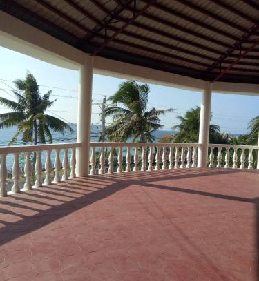 Medellin Bed & Breakfast | Medellin Seaview Inn