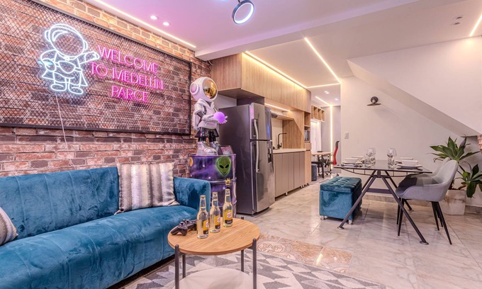 Medellin House | Medellin Trendy Influencer ArtPop Colors Apartment Unique in the area