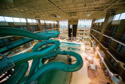 Medicine Hat Hotel | Medicine Hat Lodge, Trademark Collection by Wyndham