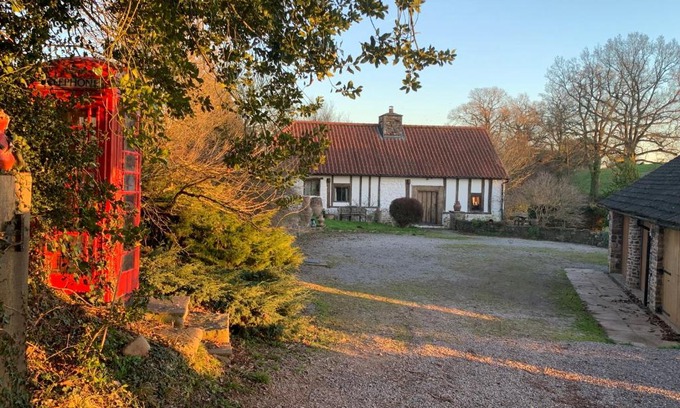 Llanvair Kilgeddin House | Medieval Cottage in rural Monmouthshire.