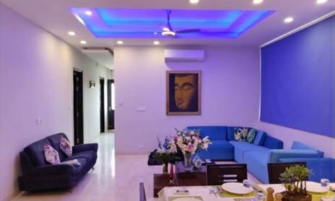 DLF City Apartment | Meera Suites @ DLF 2 - Suite 3