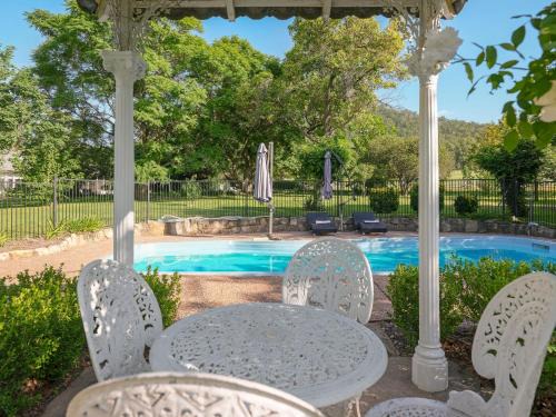 Bulga House | Meerea Country Estate adjoining Wollombi National Park