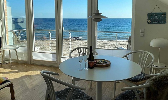 Hohwacht Apartment | Meeresblick "Strandkorb" Haus 3, WE 46