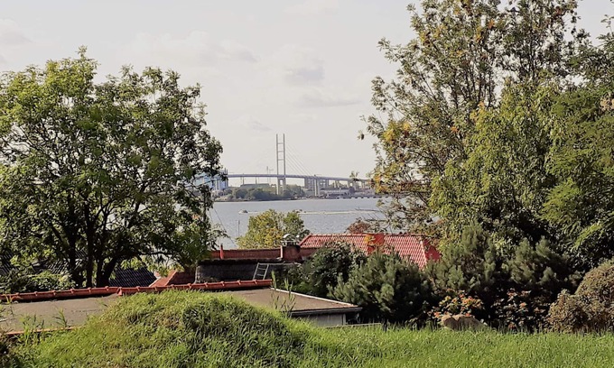 Altefaehr Apartment | MeerZeit-modern vacation apartment with a view of the sea and Stralsund