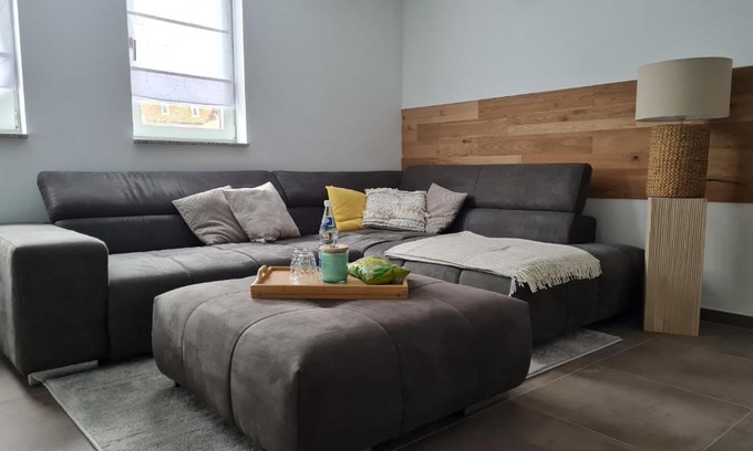 Azmannsdorf Apartment | Meet & Greet am Radfernweg E-Bike modern